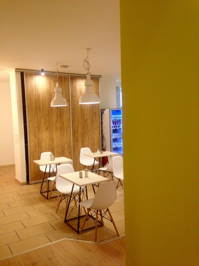 ダン イン アウト