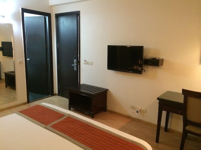 エンブレム ホテル ニュー フレンズ コロニー