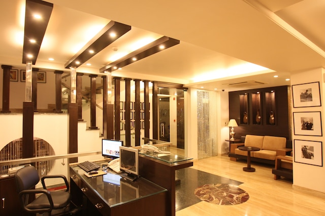 エンブレム ホテル ニュー フレンズ コロニー