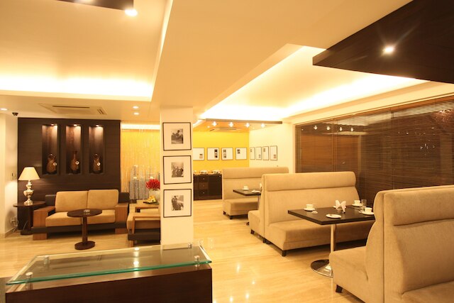 エンブレム ホテル ニュー フレンズ コロニー