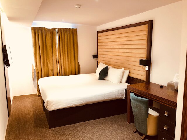 メトリーズ ホテル メーダ ベール