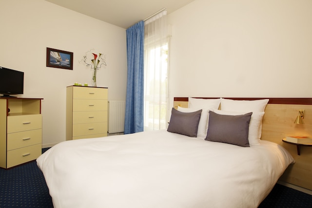 アパートシティ クラシック レンヌ ボールガール