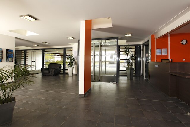 アパートシティ クラシック レンヌ ボールガール