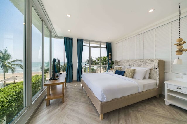 トラニ ル バイブリ ヴィラズ プランブリー