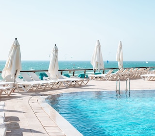 ダニエル ホテル ヘルズリヤ