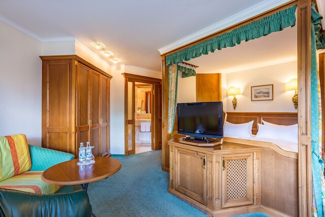 アルペンホテル オーバーストドルフ - アイン ロベル ホテル