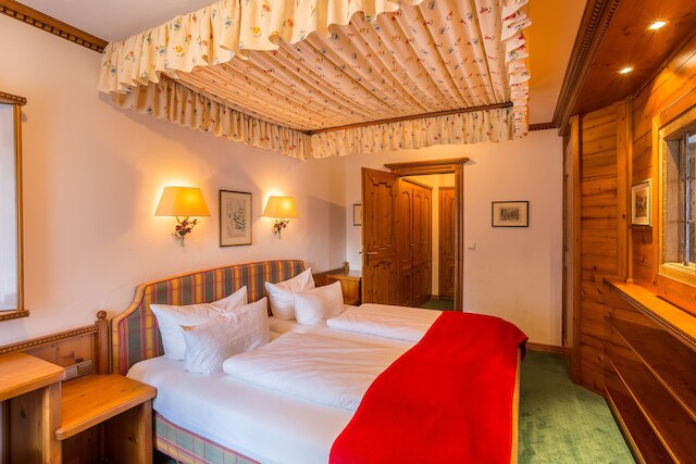 アルペンホテル オーバーストドルフ - アイン ロベル ホテル