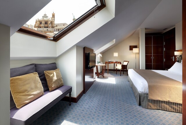 ユーロスターズ グラン ヴィア ホテル