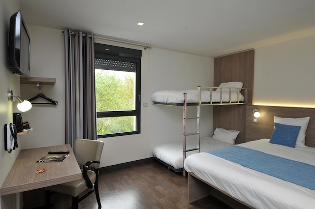 シュアー ホテル バイ ベスト ウエスタン レイムズ ノード