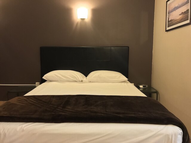 アスコット エプソン モーテル