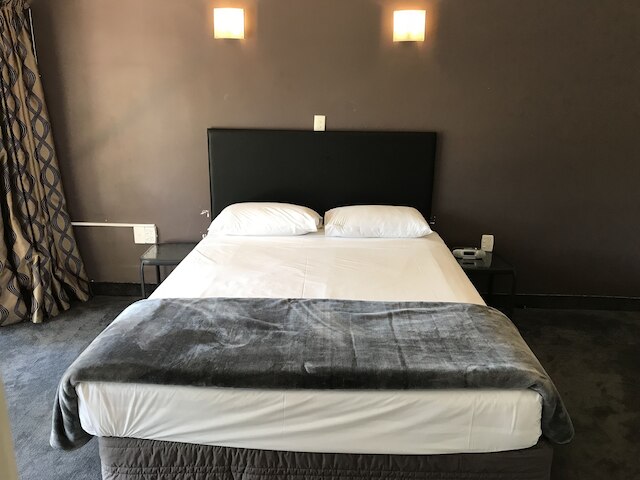 アスコット エプソン モーテル