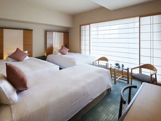 庭のホテル 東京