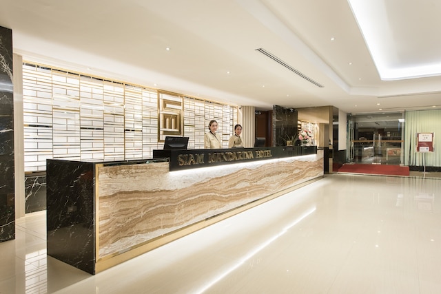 シャム・マンダリナ・バンコク・スワンナプーム空港ホテル (フリーシャトル付き)