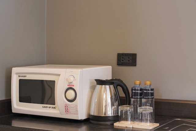 アイチェック イン プルンチット