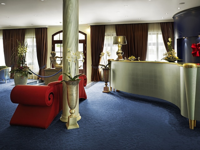 ルレ & シャトー ホテル ビューロー パレ