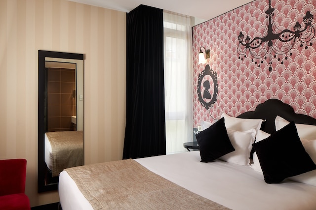 ホテル レス テアトル