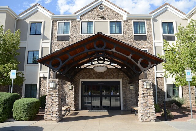 ステイブリッジ スイーツ ツーソン エアポート by IHG