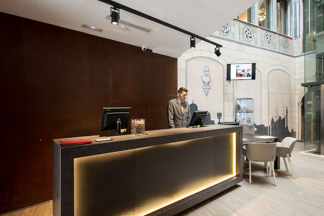 カタロニア カテドラル ホテル