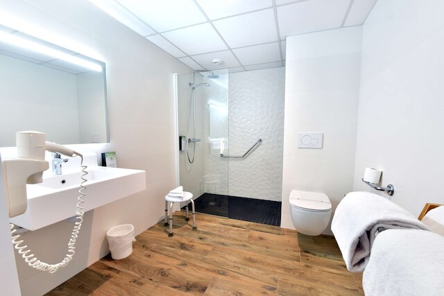 オテル キリアド ラ ロシェル サントル ヴィル