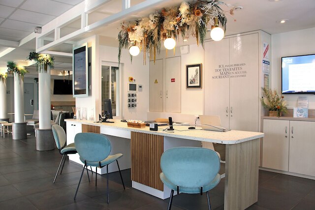 オテル キリアド ラ ロシェル サントル ヴィル