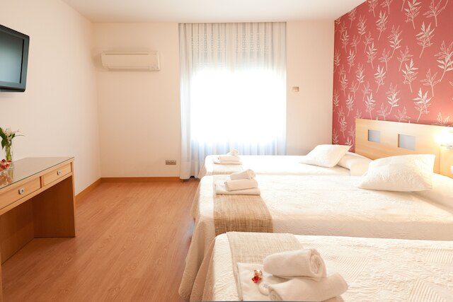 オスタル アバミ II