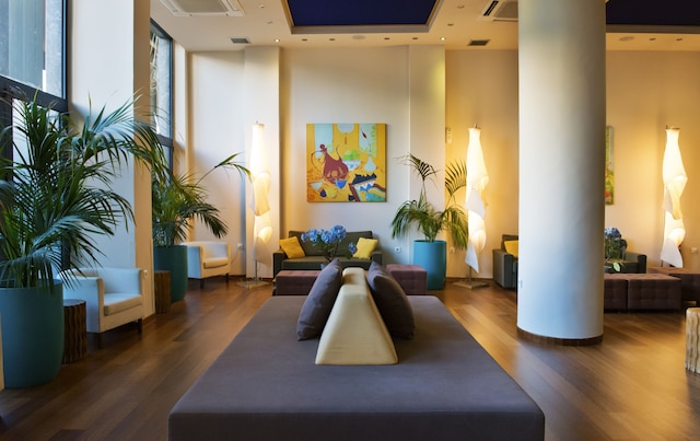 アテネ センター スクウェア ホテル