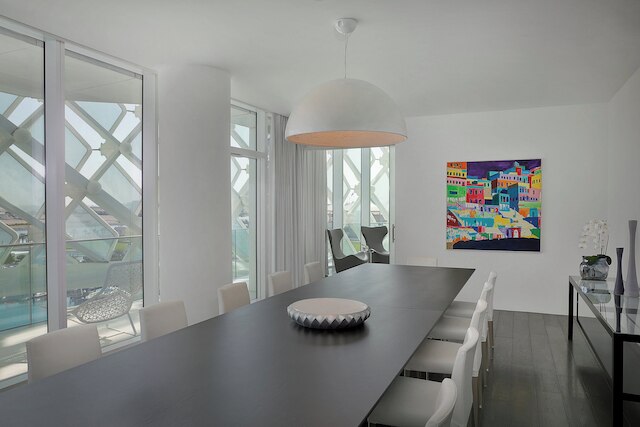 W アブ ダビ - ヤス アイランド