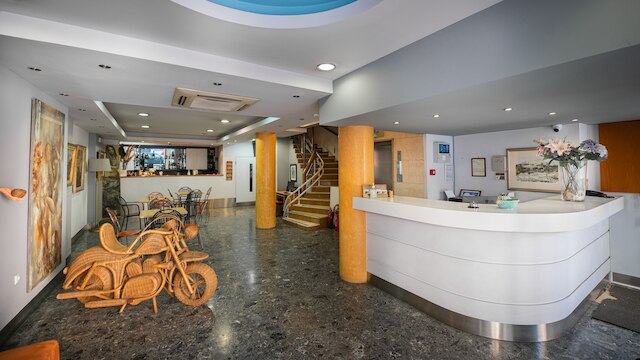 ディロス ホテル