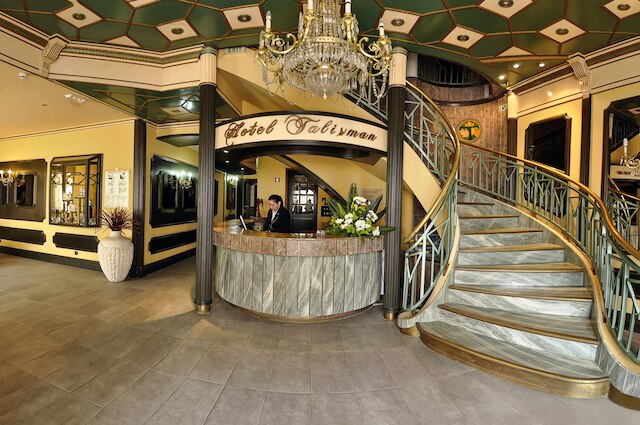 ホテル タリスマン