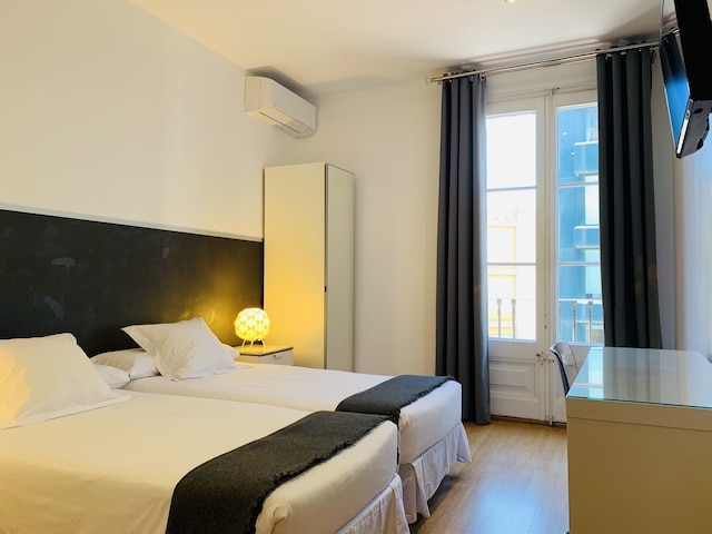 スーパー・バルメス・ゲストハウス