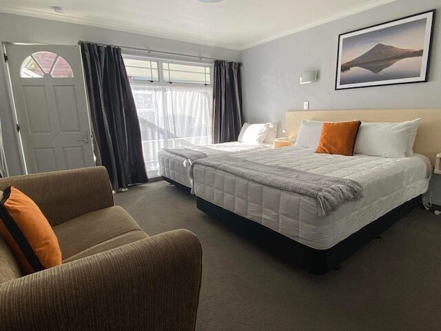 レイクサイド・タウポ