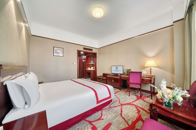 杭州ハイワイハイ コミュニケーション ホテル (杭州海外海通信大厦)