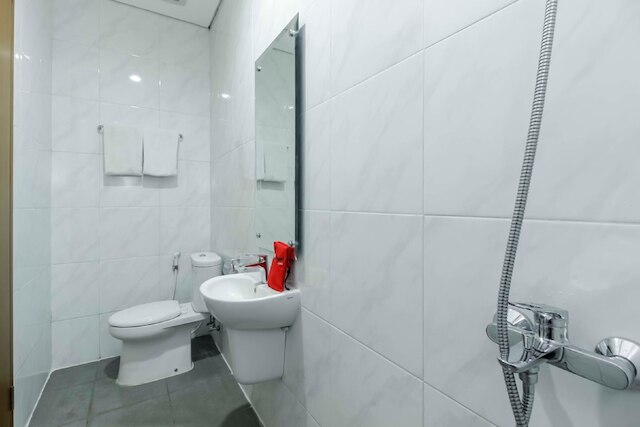 レッドドアーズ プラス ニア トウベッ