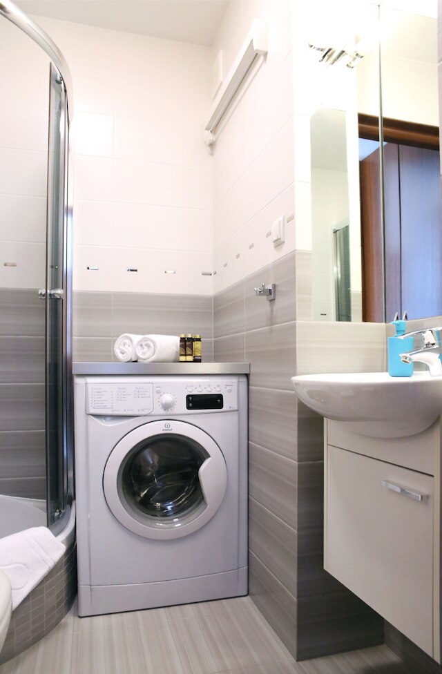 プラク テアトラルニ - イマジネア シティ アパートメンツ