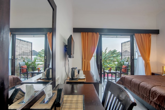 サラスワティ セレニティ