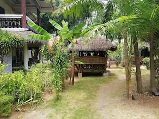 ステヴレナ コテージズ