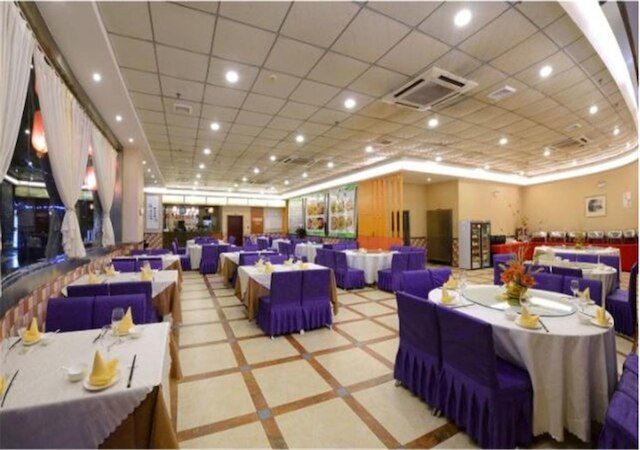 シーダイ ジンチェン ホテル (成都時代錦城酒店)