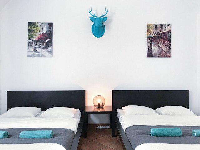 チャールズ ブリッジ アパートメント