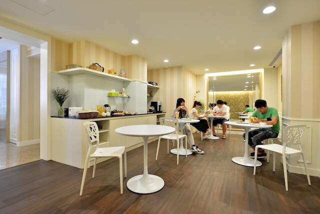 イン ワン ホテル (英王商旅)