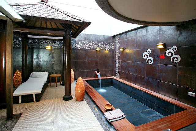 ユマ ホット スプリング ホテル