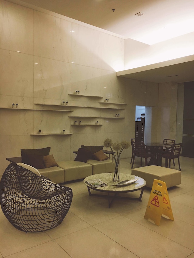 モダン アンド ラグジュリアス リビング