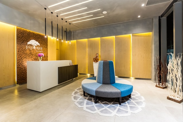 エコ ツリー ホテル コーズウェイ ベイ