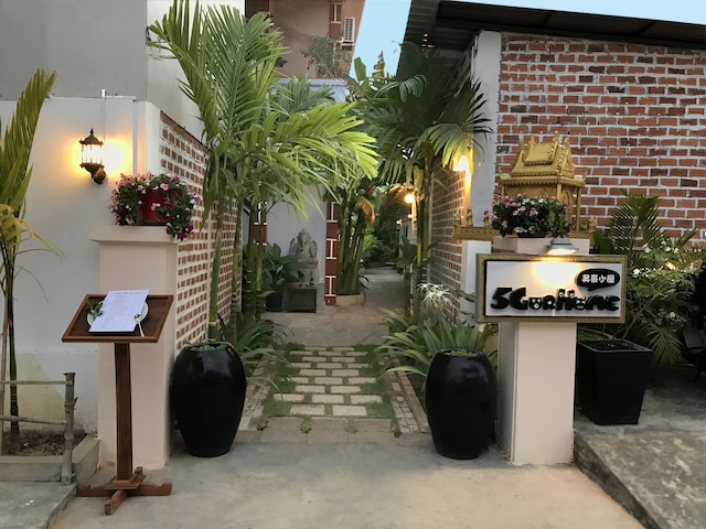 ゴールデンガネーシャヴィラ - ホステル