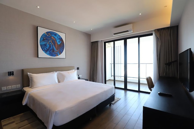 サマセット ノロドム プノン ペン