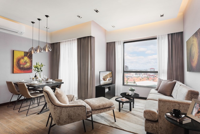 サマセット ノロドム プノン ペン