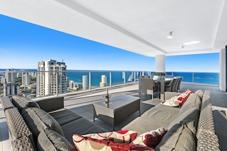 サークル オン キャビル - プライベート アパートメンツ