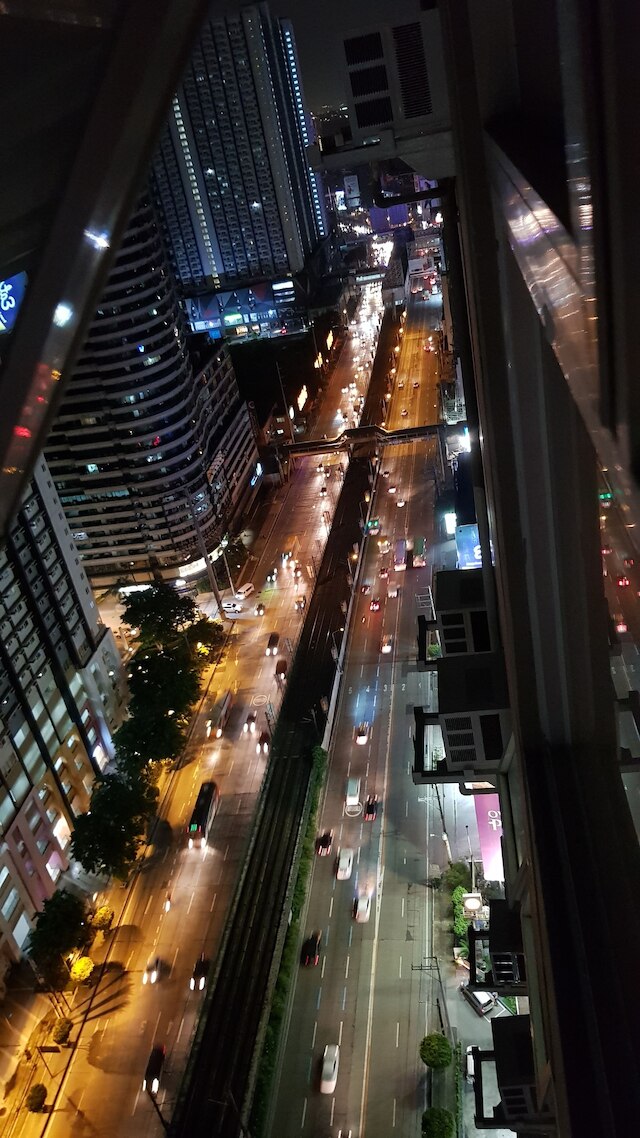 EDSA 中心部にあるアオルタ ユア ホーム