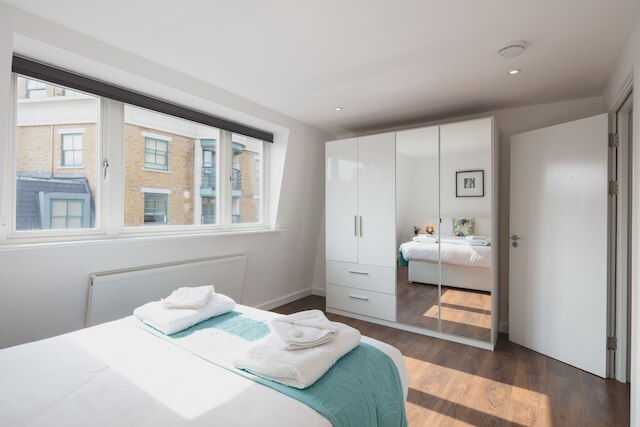 ザ シティ ロンドン アパートメンツ