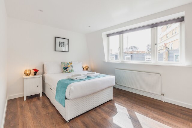 ザ シティ ロンドン アパートメンツ