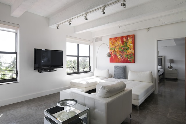 オーシャン ドライブの豪華で特別な 2 ベッドルーム コンドミニアム